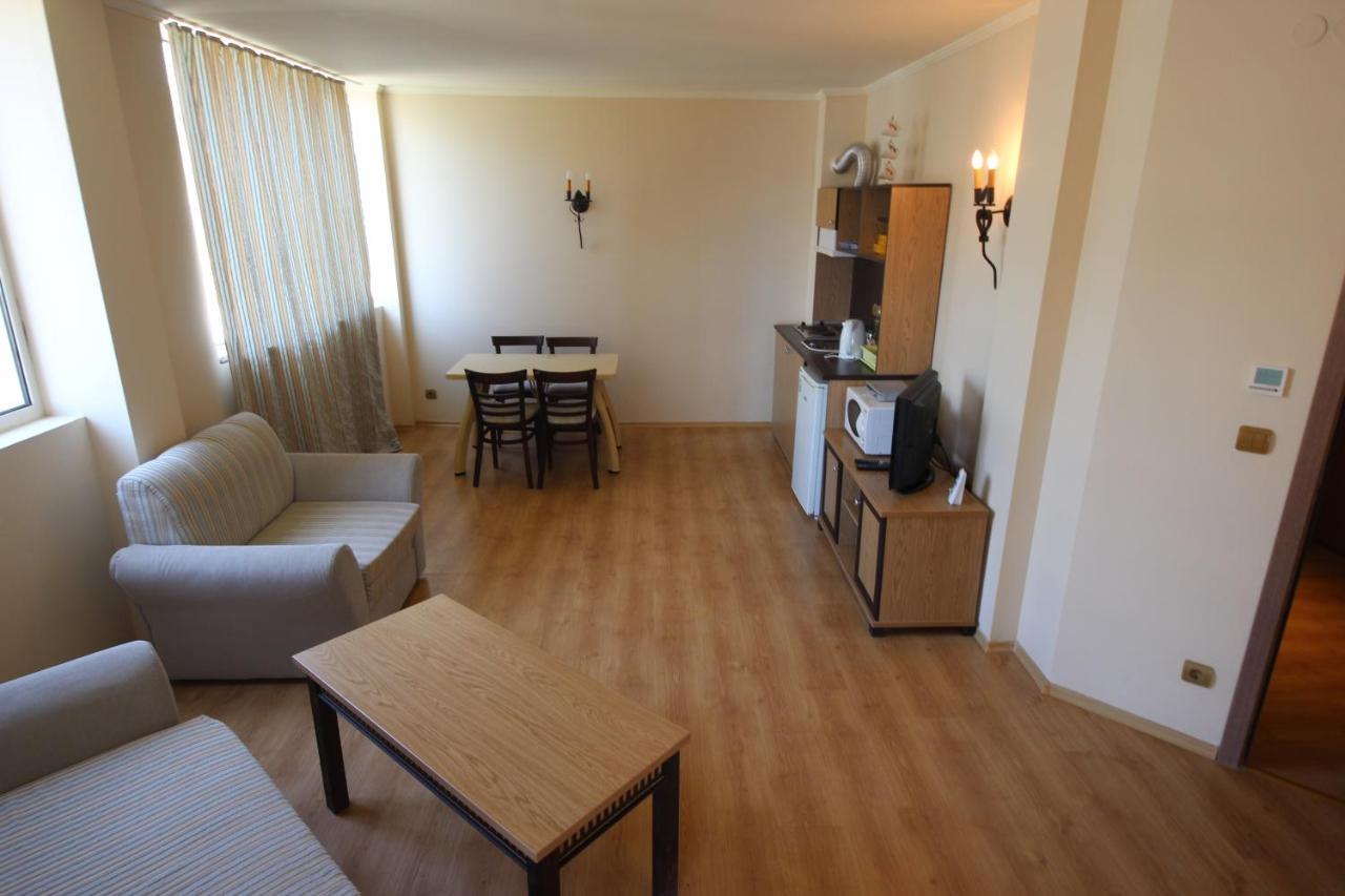 Menada Atrium Apartments Elenite Εξωτερικό φωτογραφία